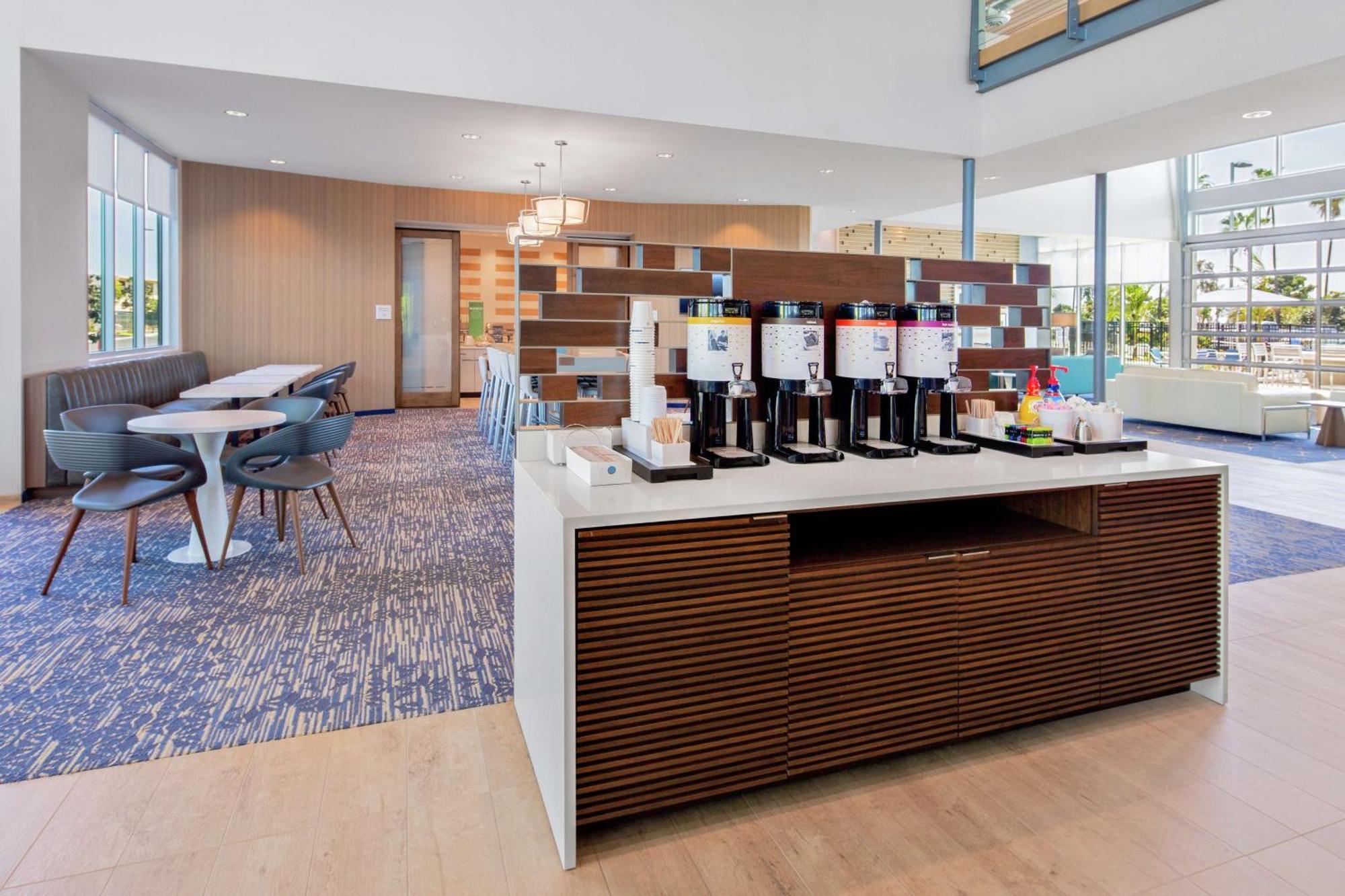 Hampton Inn & Suites San Diego Airport Liberty Station Exterior foto