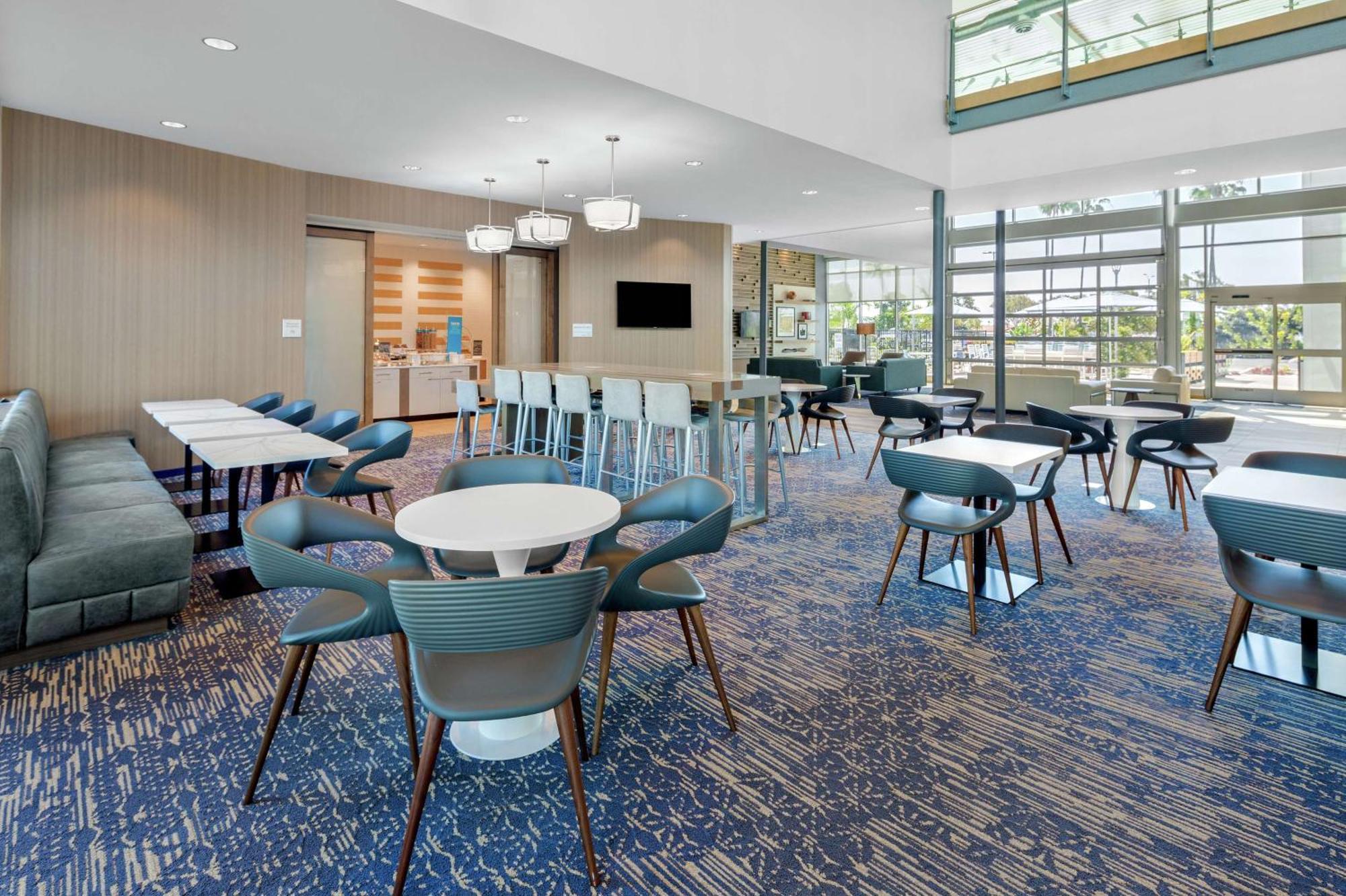 Hampton Inn & Suites San Diego Airport Liberty Station Exterior foto